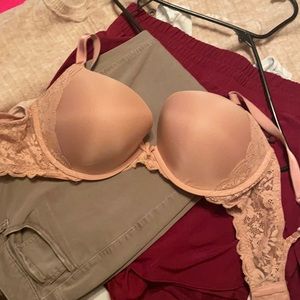 Nude VS bra
